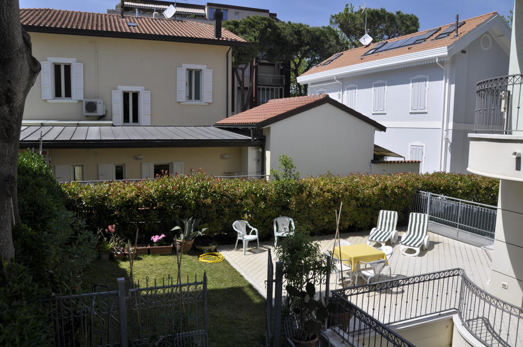 Residence Hamilton Riccione Exterior photo