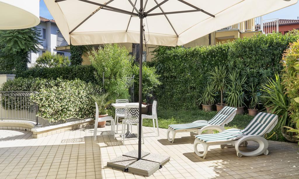 Residence Hamilton Riccione Exterior photo